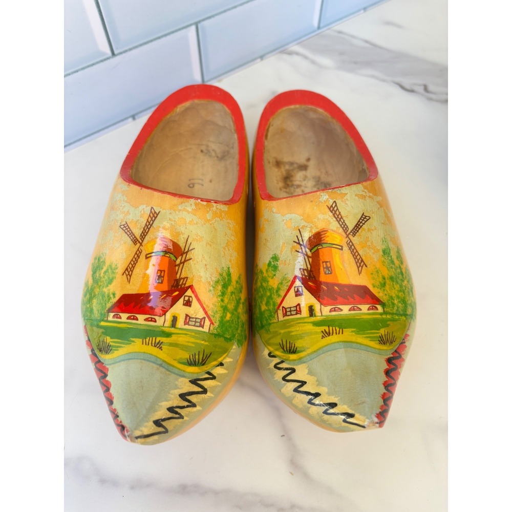 Vintage Dutch Wooden Shoe Clogs Hand Painted‎ Windmill Scene Yellow Red Klompen